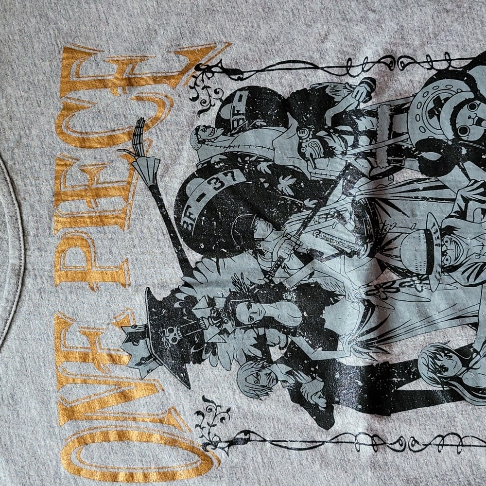 2 special Tops - Picture 3 of 6